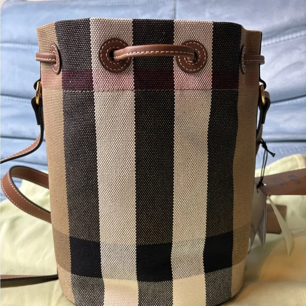 Burberry Checkered Bucket Bag NWT - Picture 7 of 8